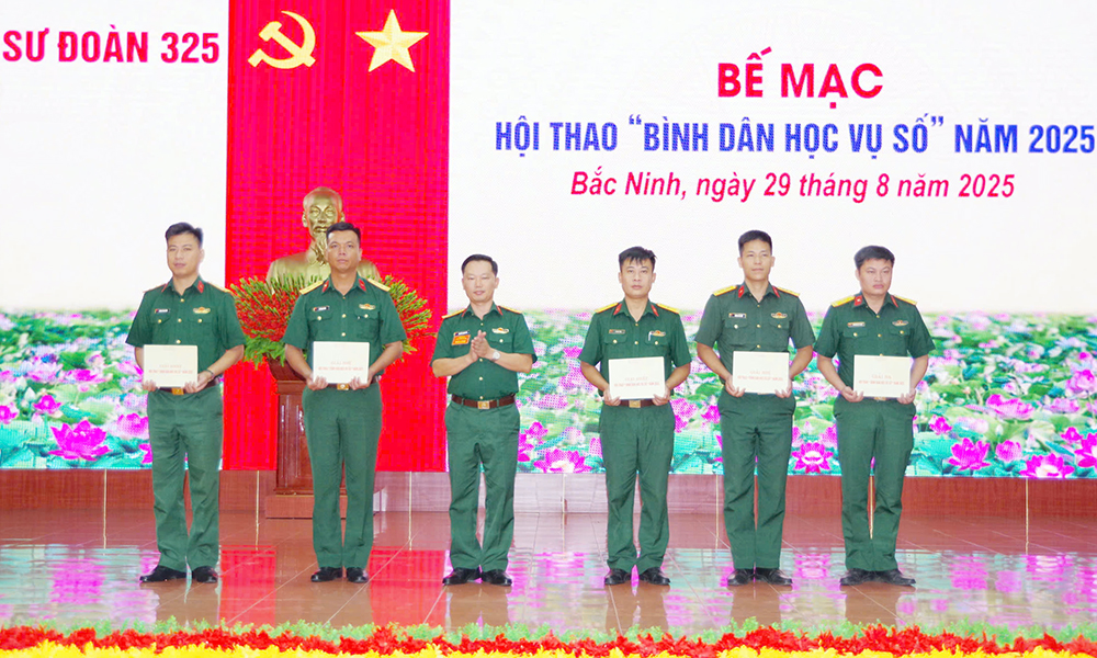  Sư đoàn 325 tổ chức hội thao “Bình dân học vụ số”